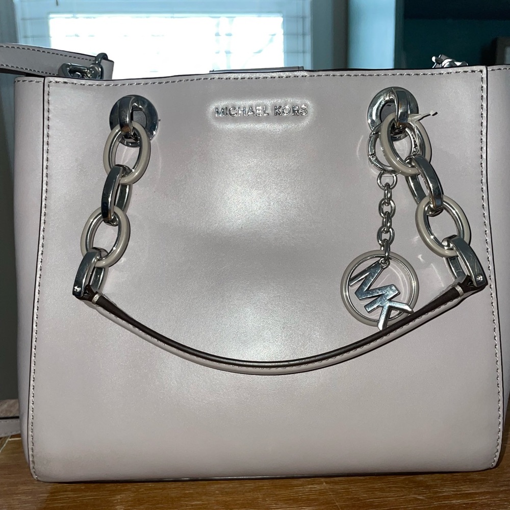 Michael Kors hand bag